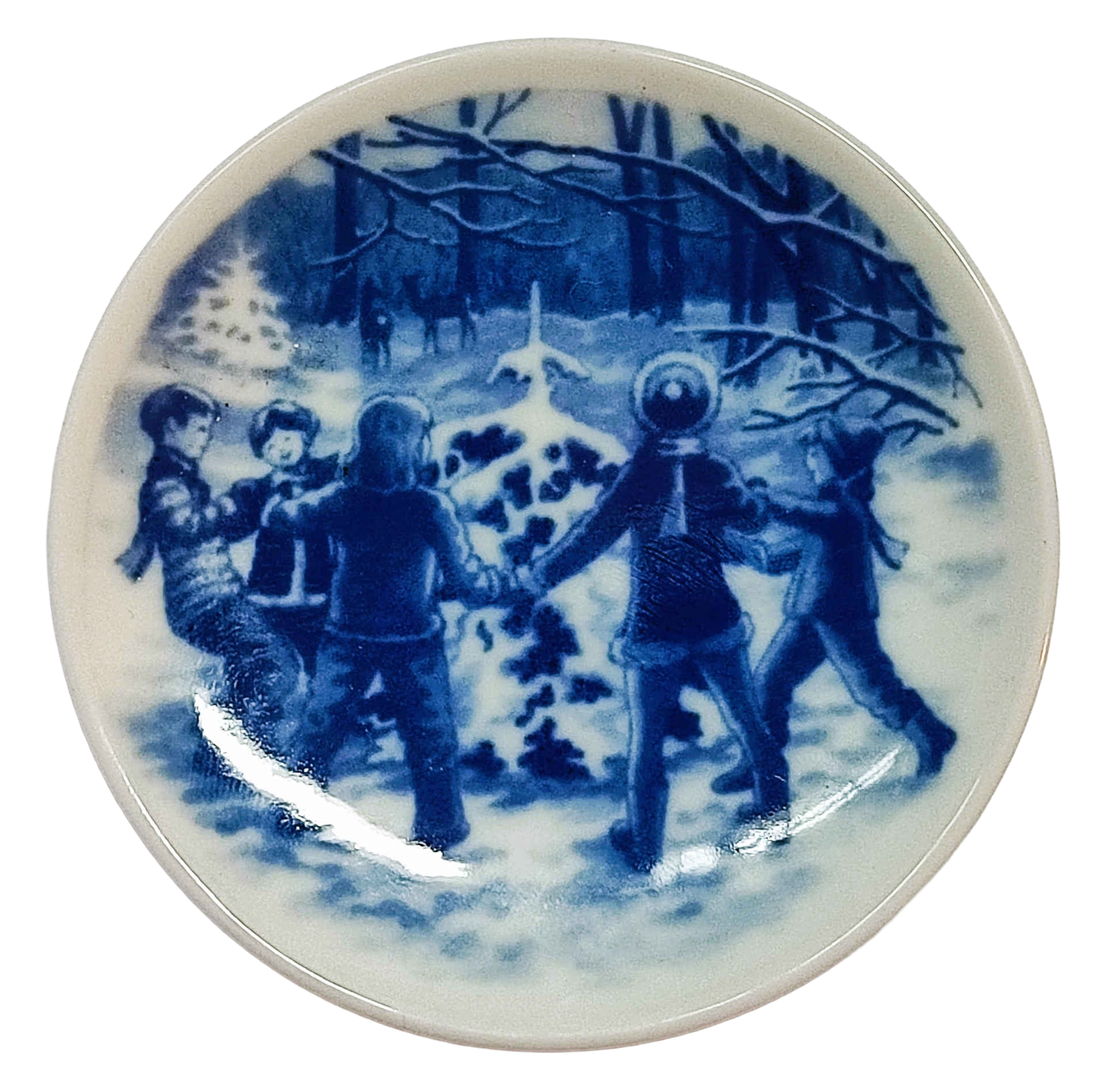 2007 · Bing & Grøndahl Christmas Plaquette – Dancing round the Christmas