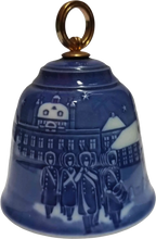 1990 Bing & Grøndahl Christmas Bell - Campanella di natale- Changing of the Guards