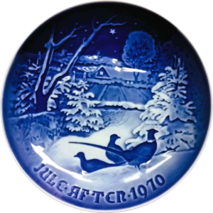Piatto di Natale 1970 Bing & Grøndahl - 18 cm - Fagiani sulla Neve a Natale - Henry Thelander - Bianco; Blu