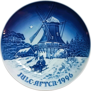 Piatto di Natale 1996 Bing & Grøndahl - 18 cm - Inverno al Vecchio Mulino - Jørgen Nielsen - Bianco; Blu