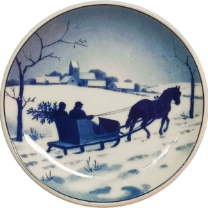 Placchetta Serie 2010  n. 003 - Royal Copenhagen di 8 cm - Paesaggio Invernale - Kai Lange - Blu; Bianco