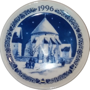 Placchetta di Natale 1996 Royal Copenhagen - 8 cm - Chiesa Rotonda di Østerlars        - - - Blu; Bianco