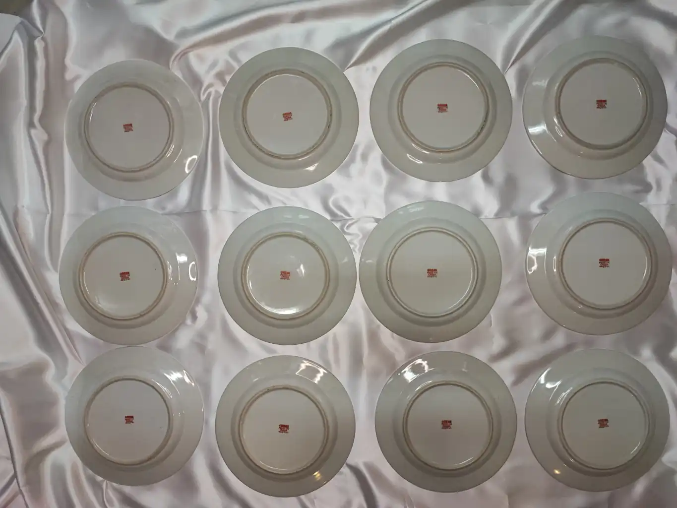 Piatto Decorativo in Porcellana Cinese Jingdezhen (Famille Rose) diametro 25 cm - immagine 4